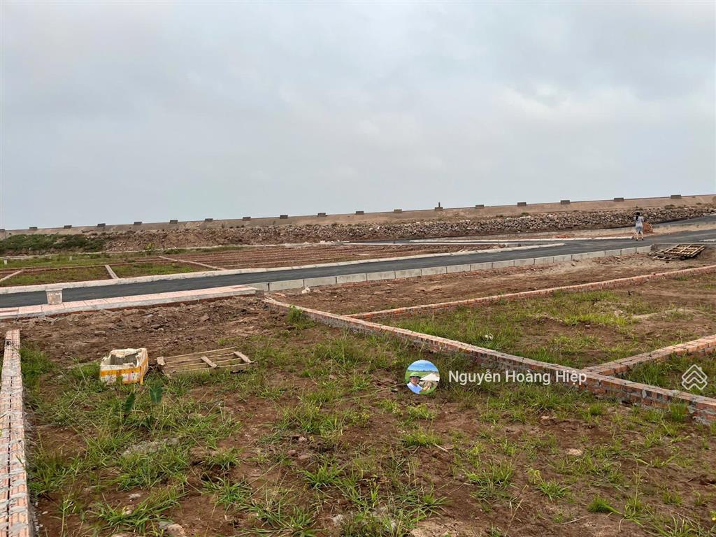 Bán 100m2 đất nền tại hải xuân, huyện hải hậu, nam định, giá cực chất chỉ 1,1 tỷ,  0968 141 ***.