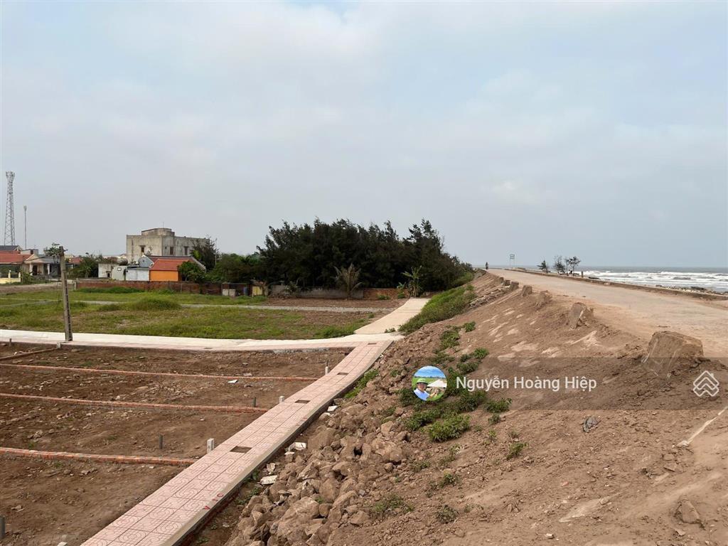 Á hậu hải xuân 100m2 mặt tiền 5m cách biển 3 bước chân.  0968 141 ***