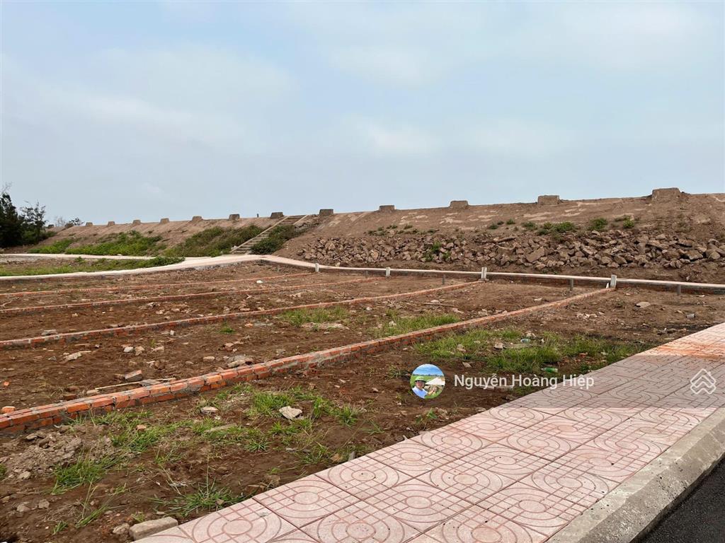 Tặng 03 chỉ vàng khi mua lô đất 98m2 mặt tiền 5m hải xuân, lõi khu kinh tế ninh cơ.  0968 141 ***