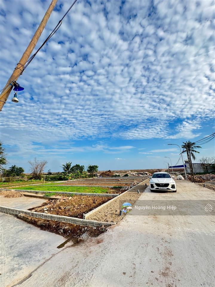 Chỉ 1,3 tỷ sở hữu ngay 90m2 lô góc, trục chính tại hải xuân.  0968 141 ***