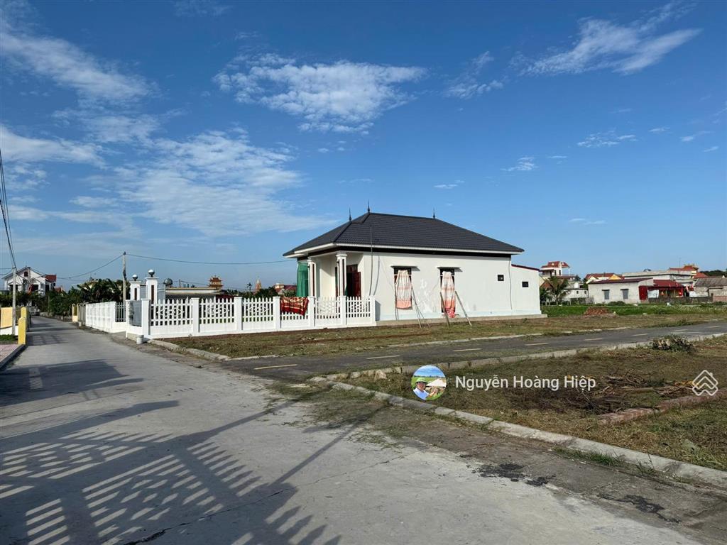 Bán đất hải xuân hải hậu nam định 100m2 cạnh bãi tắm hải xuân, khu kinh tế ninh cơ chỉ 1.3 tỷ.