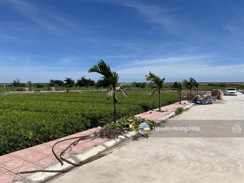 Bán gấp đất biển quất lâm nam định cách bãi tắm 100m, đường ôtô tránh cạnh khu du lịch giá 1.x tỷ