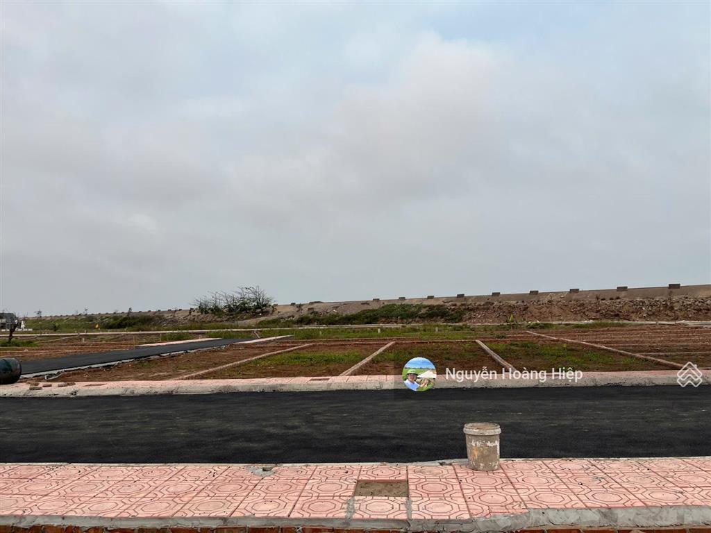 Em chính chủ gửi bán gấp đất biển hải xuân, ninh bình cạnh homestay, nhà hàng icm chỉ 16tr/m2