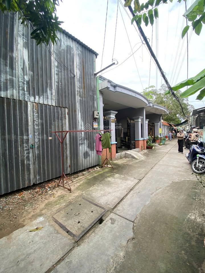 Bán lô đất  64m2 ngay hồ văn long, tân tạo, bình tân. giá 2,55 tỷ/tl