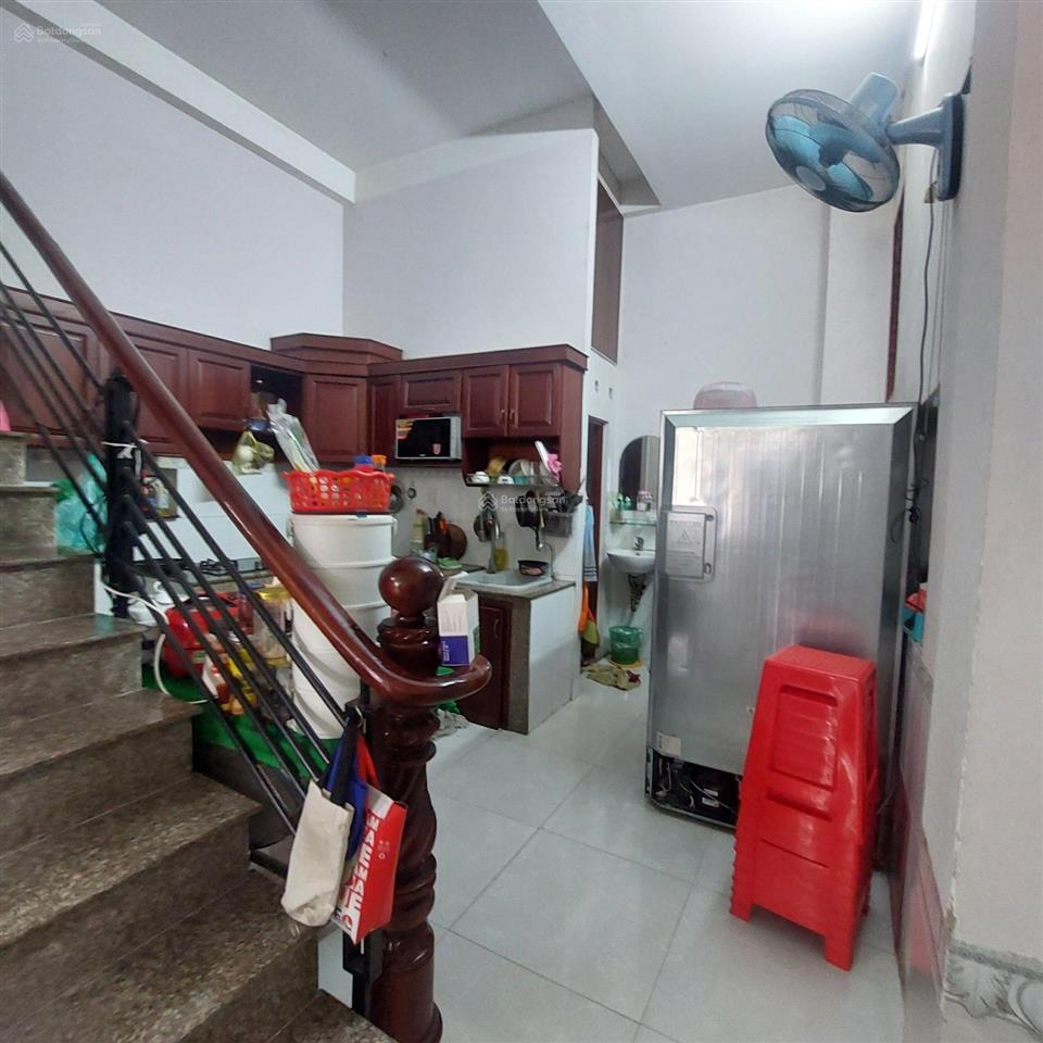 Nhà 4x20, 3 tầng, hẻm ô tô vào sân, ngay khu tiện ích chợ lạc quang, coopmart pvh