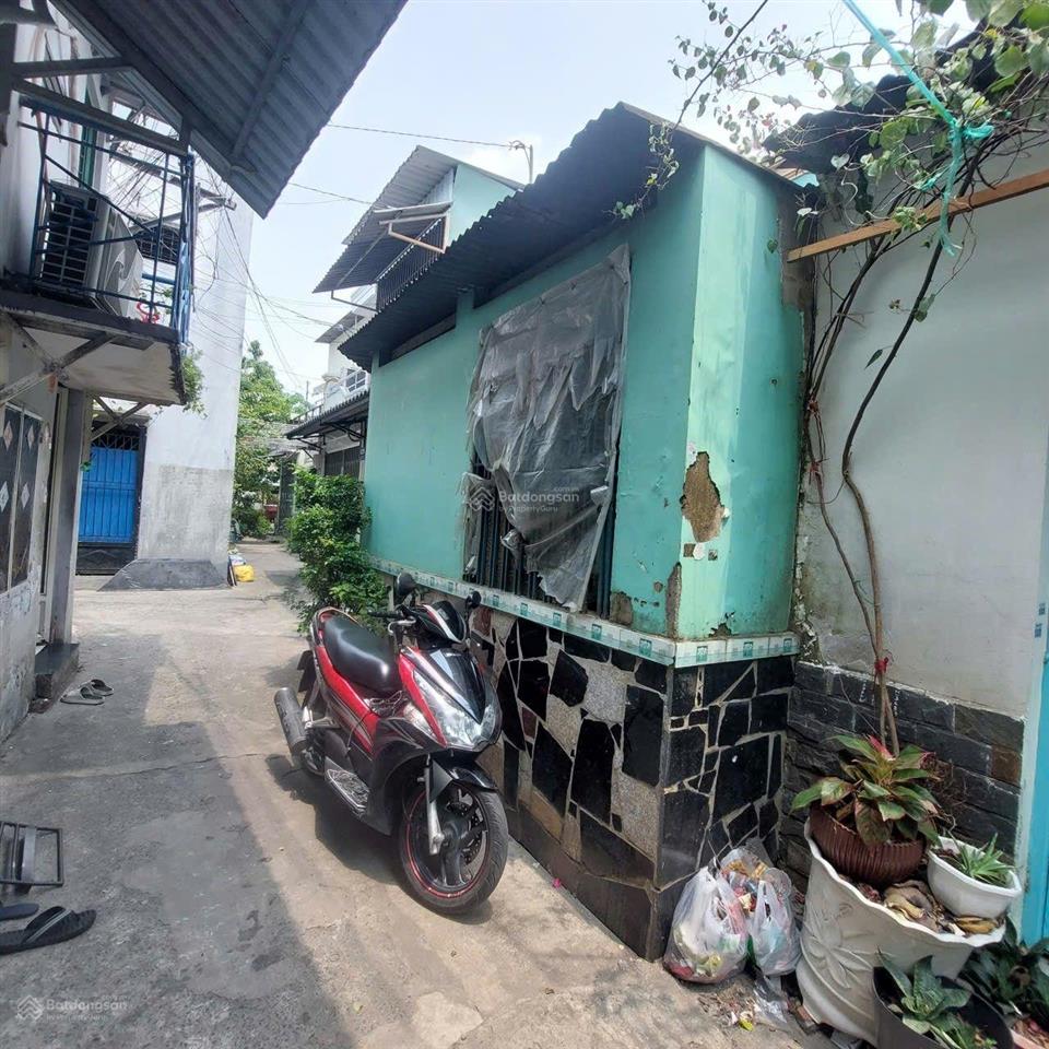 Nhà 4,5x12m, nở hậu 4,8m, khu dân cư tiện ích, sổ hồng riêng