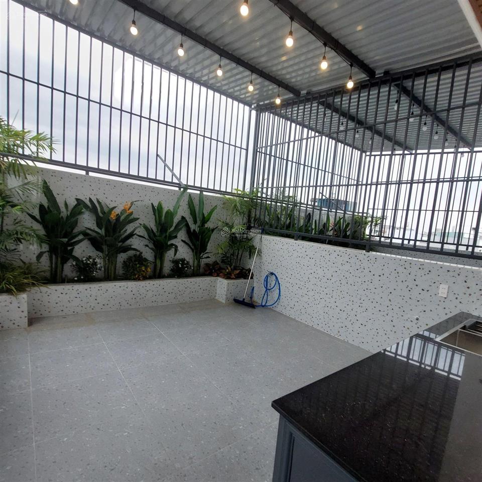 Nhà đẹp, 5 tầng, full thổ cư, full nội thất, 1 xe nhựa ô tô ngay khu tiện ích
