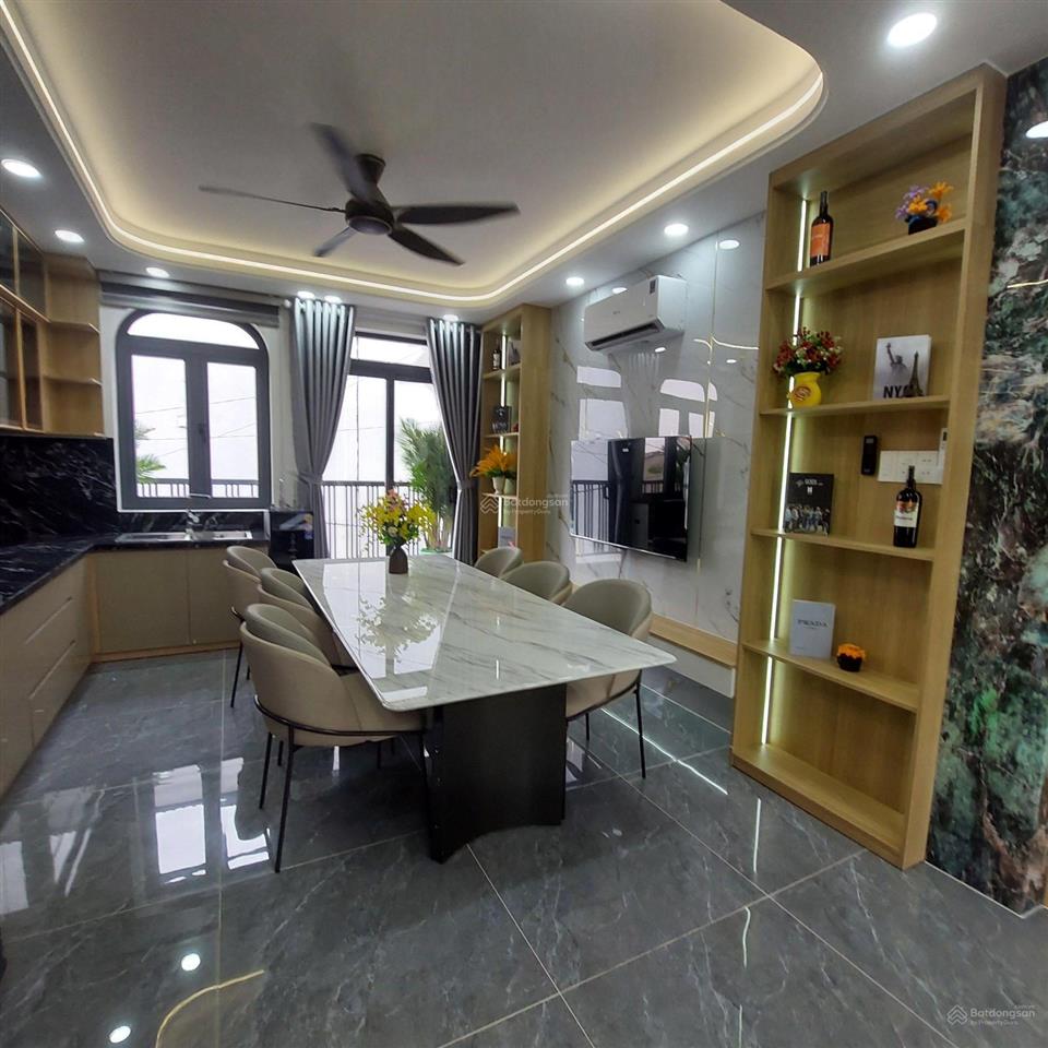 Nhà đẹp, 5 tầng, full thổ cư, full nội thất, 1 xe nhựa ô tô ngay khu tiện ích