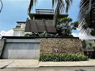 Đẳng cấp! biệt thự sân vườn hồ bơi nguyễn văn hưởng, quận 2  dt 15x26m, 3 tầng  giá 46 tỷ tl