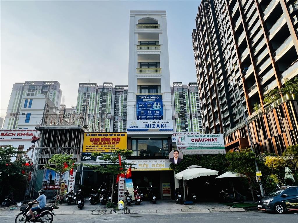 Bán tòa nhà siêu đẹp mặt tiền ngay vành đai tây  dt 5x20m  hầm 5 tầng, hđt 60 tr/th  giá 19,5 tỷ