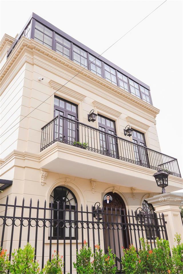 Bán nhà siêu phẩm mặt tiền làng báo chí  thảo điền  dt 10x11m  4 tầng mới toanh  giá 26,5 tỷ