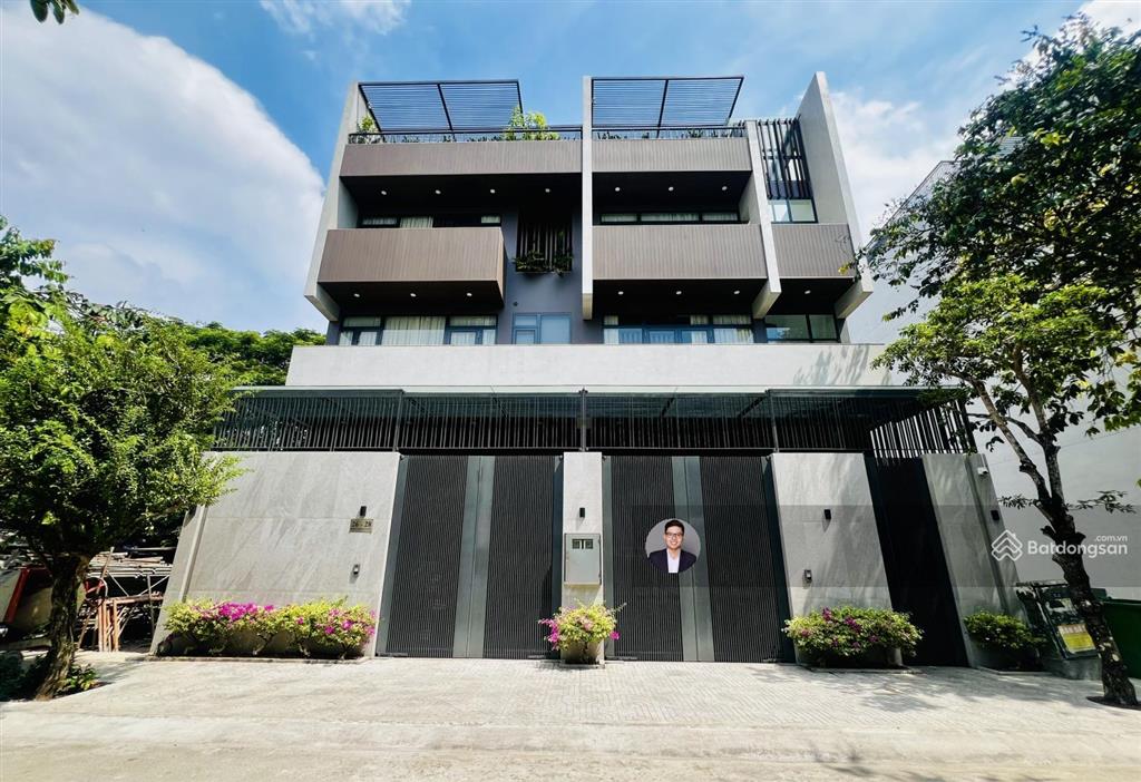 Biệt thự hầm + hồ bơi trung tâm thảo điền 70 tỷ cho 303.7m² đất, giá hiếm khó tìm, ngay quốc hương