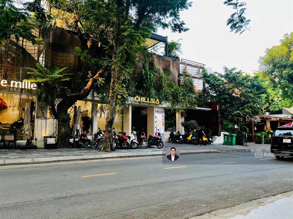 Bán khuôn đất tòa nhà siêu phẩm ngay mặt tiền xuân thủy  dt 7,5x34m  xd hầm 7 tầng  giá 41 tỷ tl