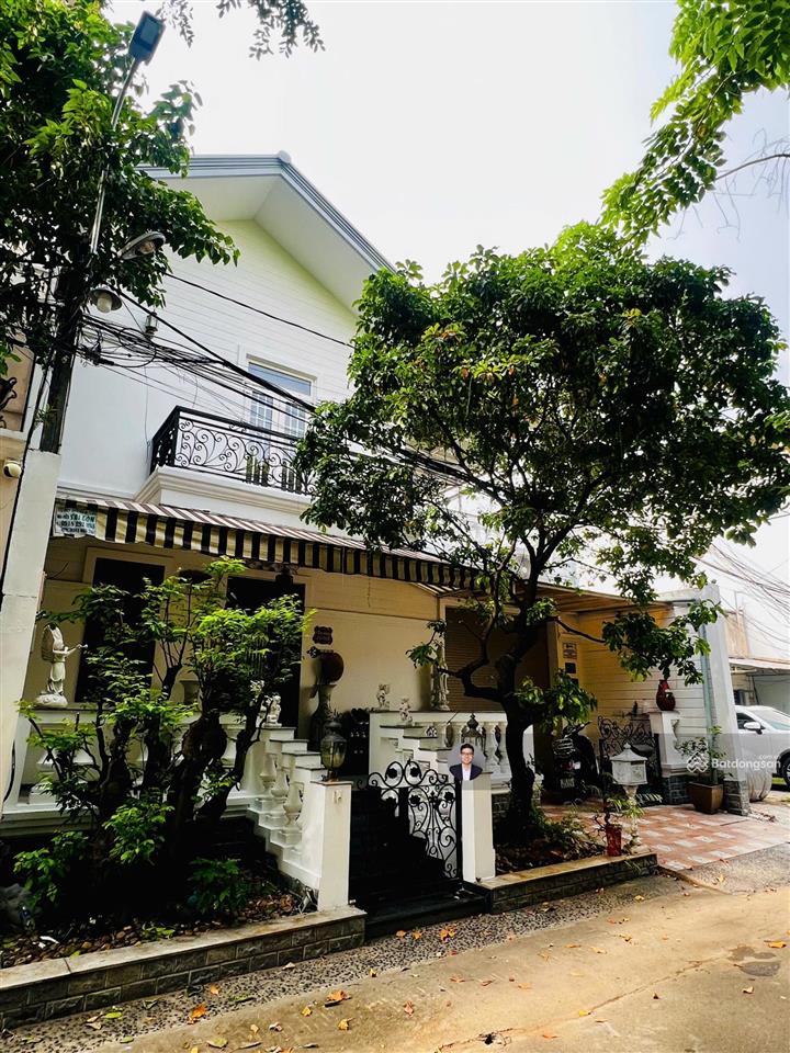 Bán biệt thự siêu phẩm khu compound trần não  an khánh  dt 10.5x19.5m  xd hầm 4 tầng  giá 35 tỷ