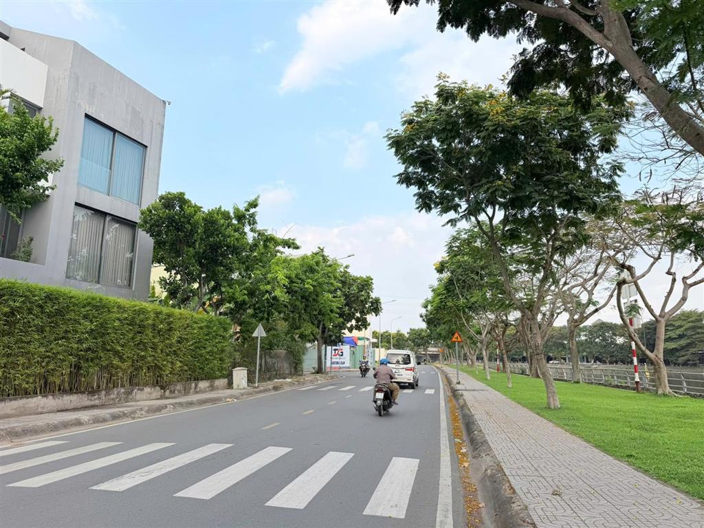Siêu phẩm! bán đất mặt tiền thân văn nhiếp  view sông  dt 12,2x20m  xd hầm 4 tầng  giá 41 tỷ