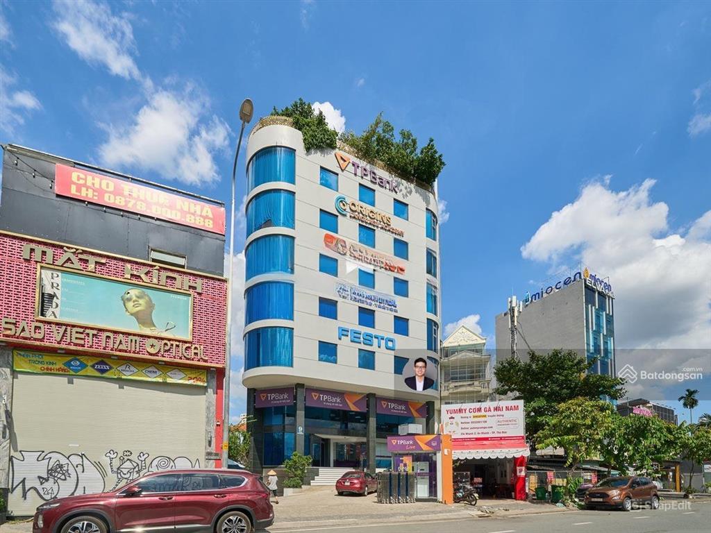 Siêu vị trí! bán tòa nhà góc 2 mặt tiền ngay trần não  dt 20x30m  xd hầm 7 tầng  giá 100 tỷ