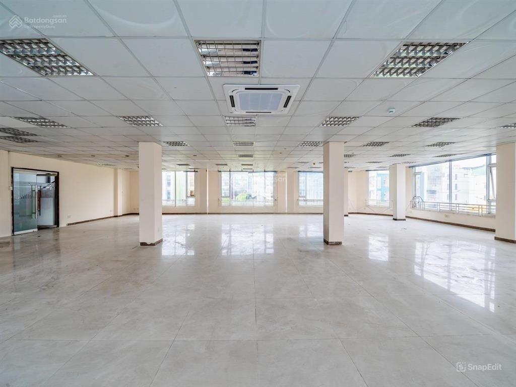 Siêu vị trí đắc địa góc 2 mặt tiền phan xích long  dt 20x20m  hầm 3 tầng  hđt 480 tr/th  165 tỷ