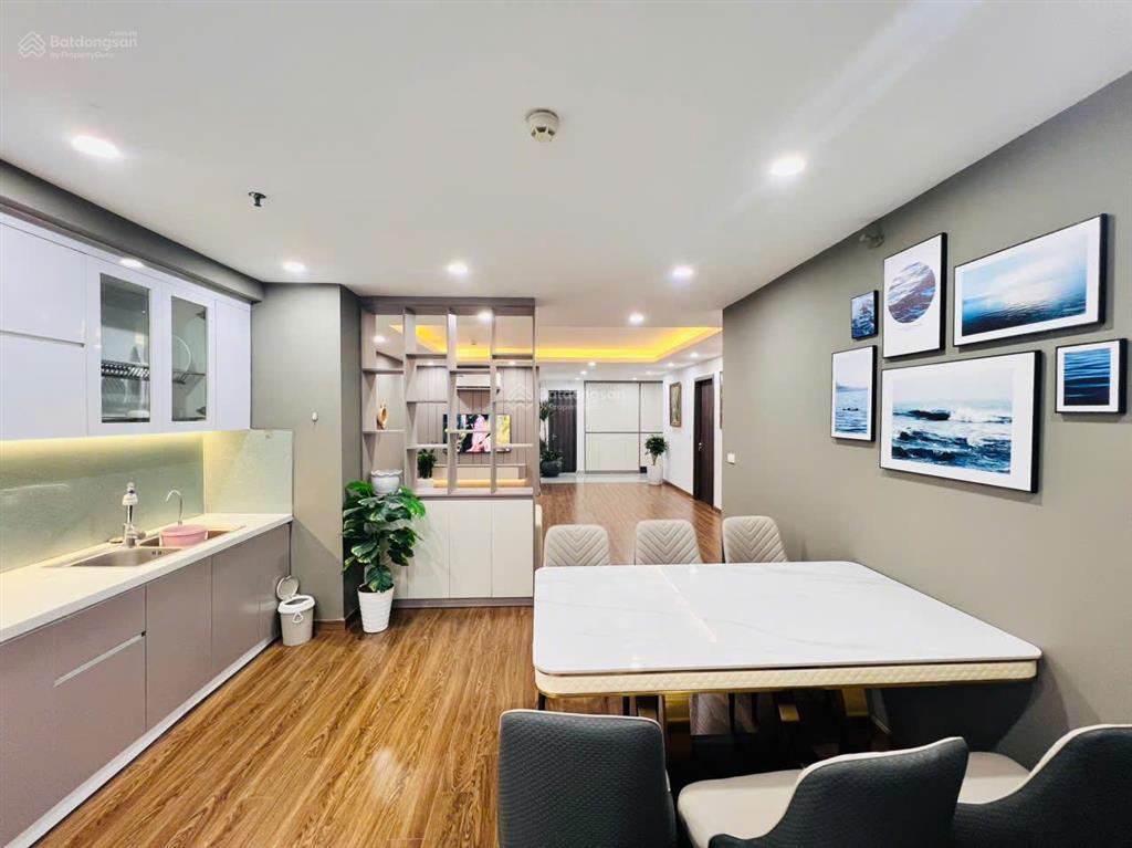 Bán căn hộ chung cư 2pn + 2wc, 65m2, giá 6,4 tỷ tại handi resco lê văn lương  0971 864 ***