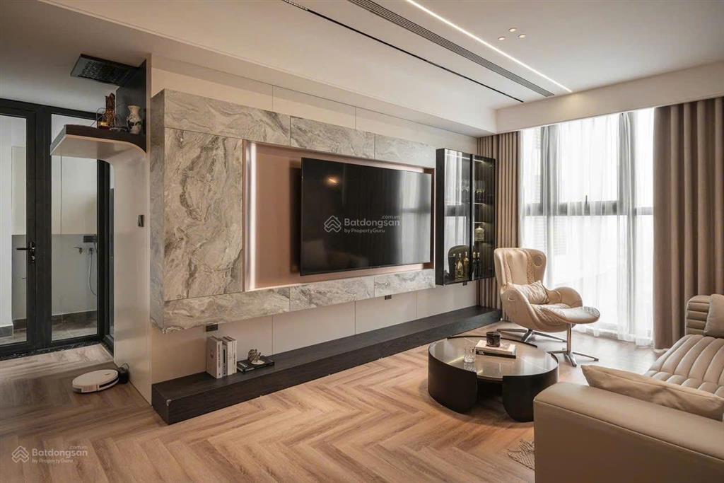 Bán căn hộ trục hoa hậu 95m2 với 3pn tại handico complex căn góc cực mát chỉ 10,9 tỷ  0971 864 ***