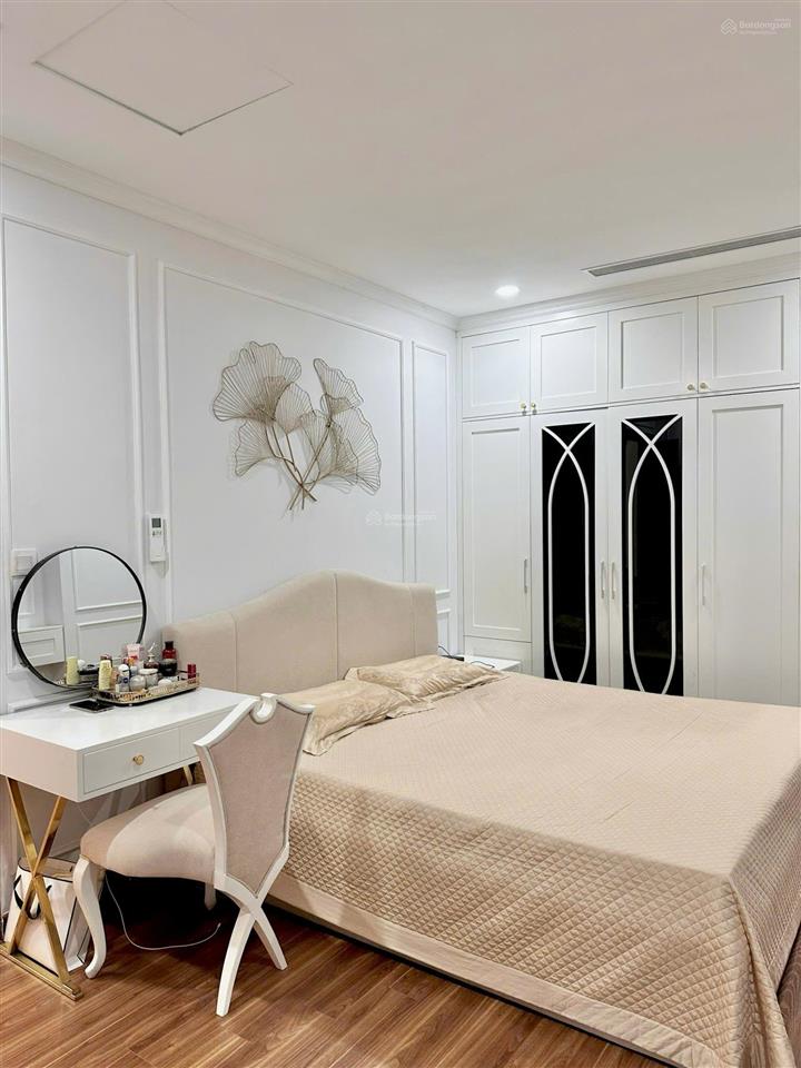 Bán căn hộ chung cư green diamond 93 láng hạ, 18,9 tỷ, 136m2, giá ưu đãi, chính chủ  0971 864 ***