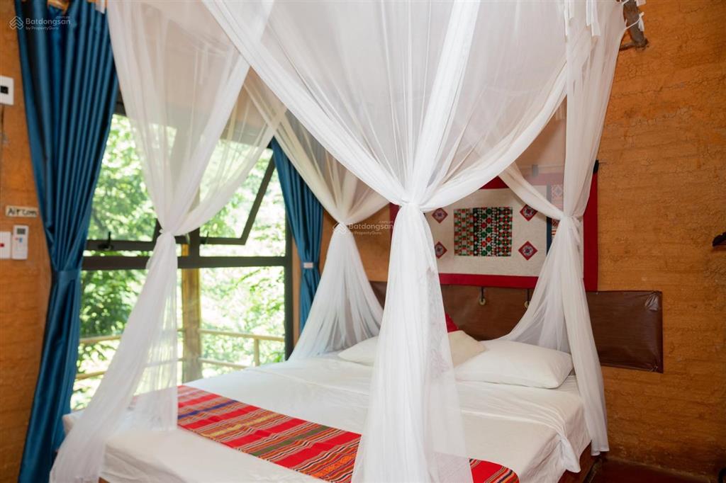 Chuyển nhượng resort pù luông 6.000m², 3.500m² thổ cư, 8 bungalow