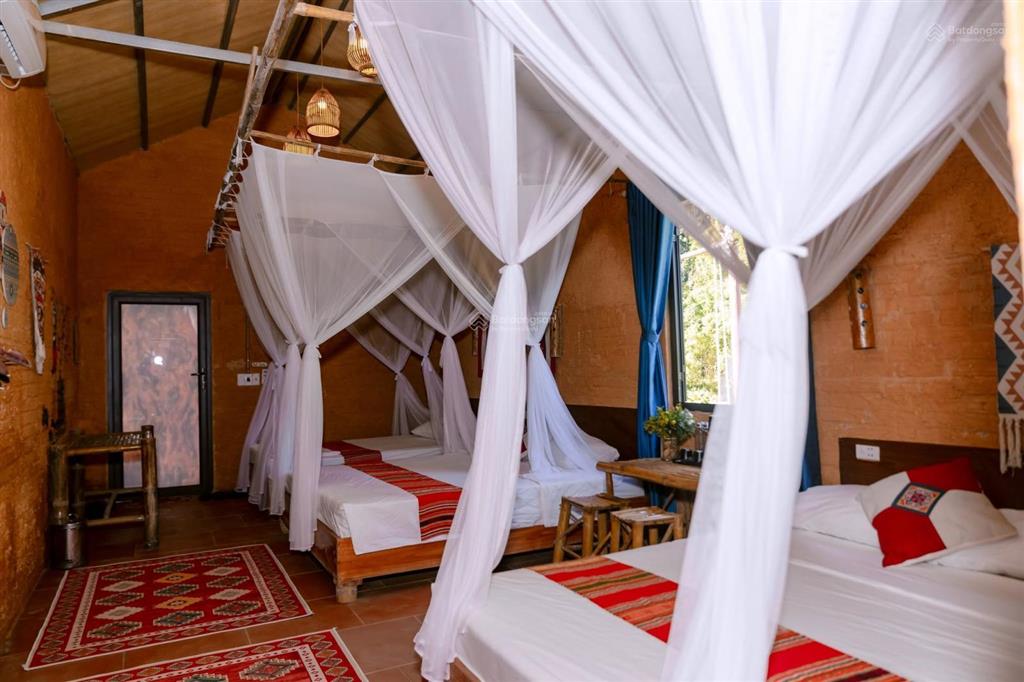 Chuyển nhượng resort pù luông 6.000m², 3.500m² thổ cư, 8 bungalow