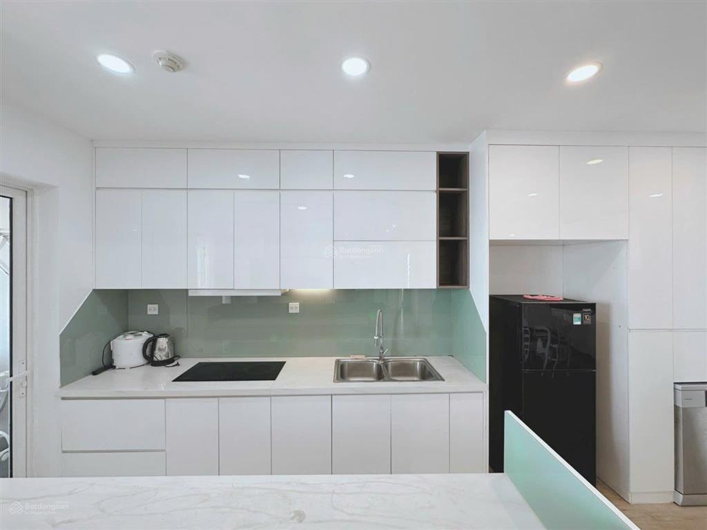 Kẹt bank cần bán sunrise city, tk 129m2 3pn 2wc full nội thất