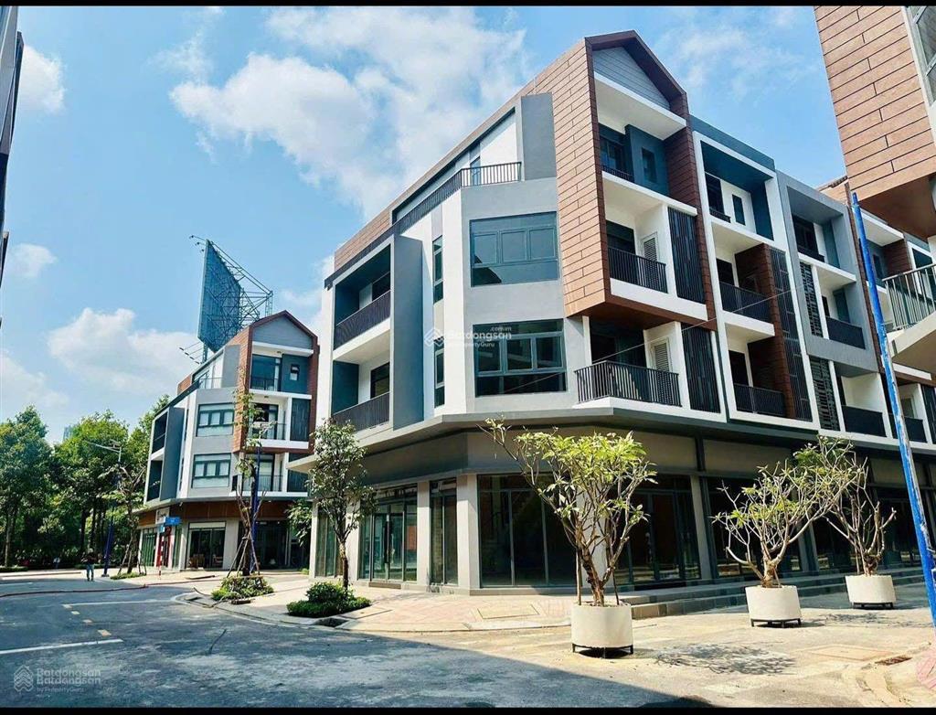Nhà phố artisan park | cách ga metro 300m | trả chậm 5 năm | nhận nhà sớm