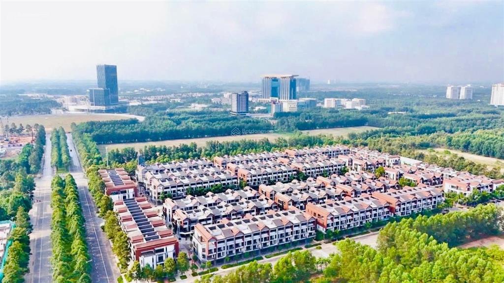 Mua nhà phố không áp lực tài chính, trả chậm 5 năm, cách metro 300m