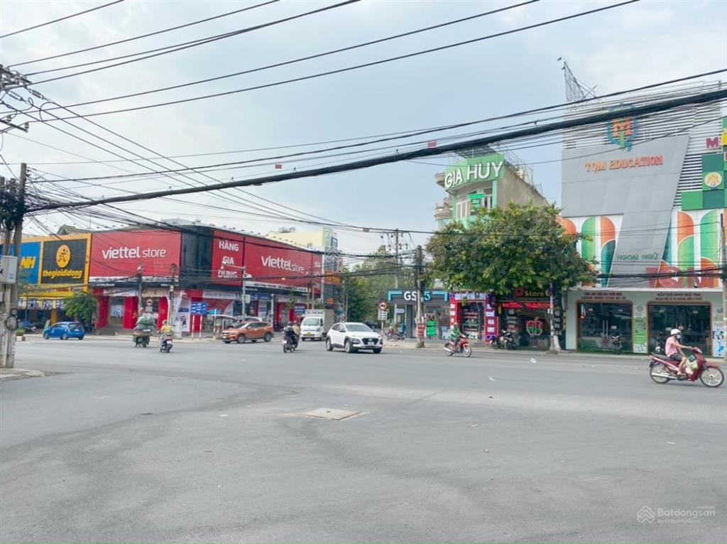 Cho thuê tòa nhà góc 2 mặt tiền ngang 12m đồng khởi, biên hòa