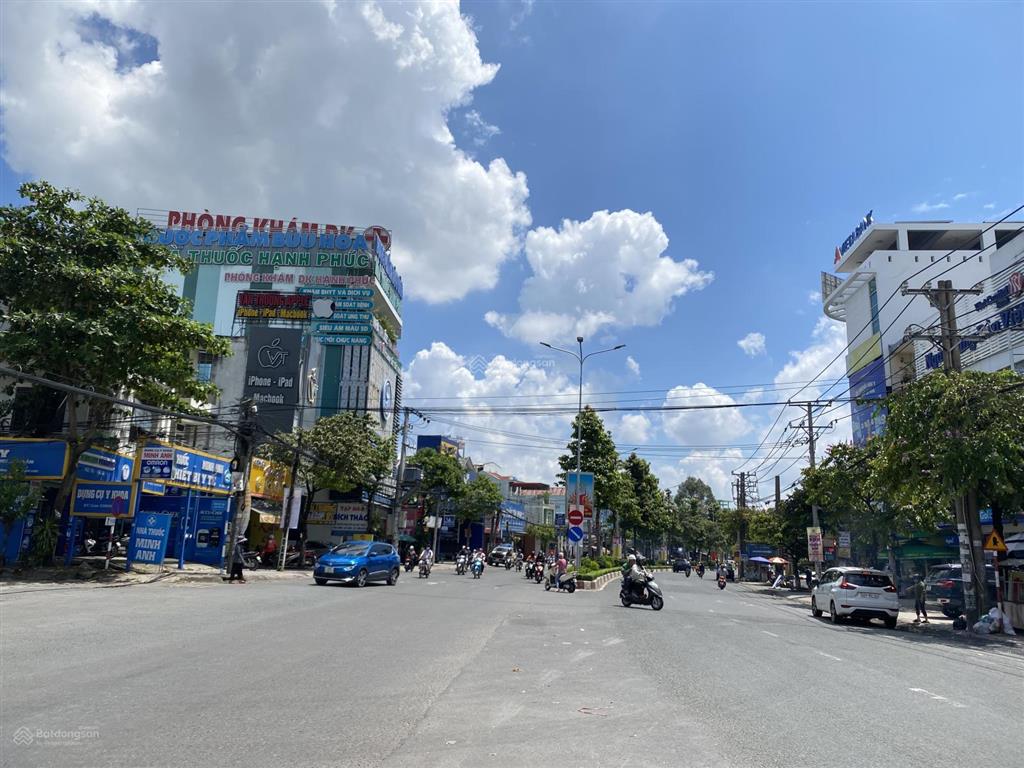 Ngộp bán nhà 1t2l 2 mặt tiền ngang 8.4m đồng khởi, biên hoà đang cho thuê 100tr/thang