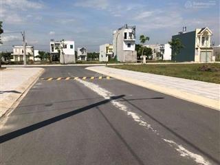 Cắt lỗ ngay nền đất 100m2, giá chỉ 3 tỷ, cách vinhomes quận 9 chỉ vài phút, ngay tthc quận 9