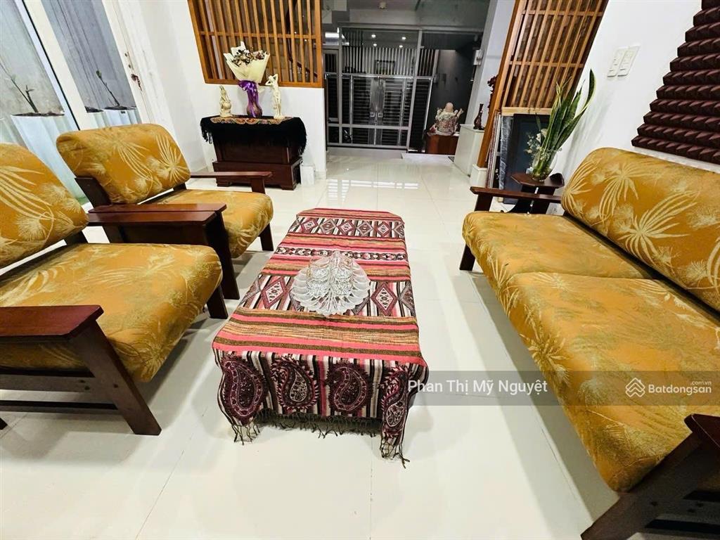 Cực phẩm ! hxh thẳng 1 trục hoàng hoa thám ,bình thạnh,dt 4 x 14m, 3 tầng, chỉ 10 tỷ ,0903,155438