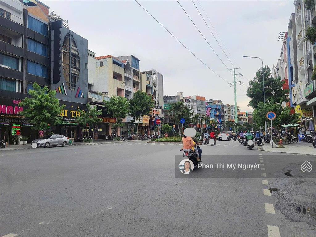 Siêu hot! sát q.1mt kd sầm uất khu phan đình phùng pn,dt4x11m(40m2) 5t chỉ 10,6 tỷ tl 0903 155 ***