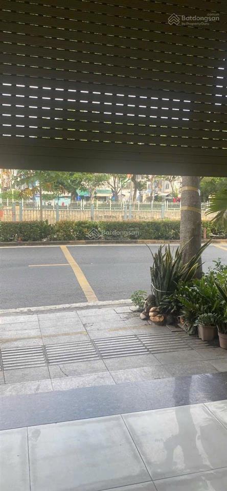 Chính chủ cần bán gấp giảm 500 triệu nhà mặt tiền kênh lò gốm, chốt 8.4 tỷ gởi mg 2%