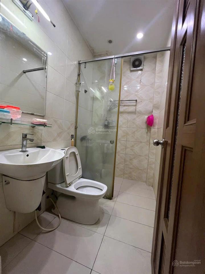 Chính chủ cần bán gấp giảm 500 triệu nhà mặt tiền kênh lò gốm, chốt 8.4 tỷ gởi mg 2%