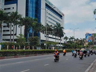 Bán tòa nhà 8 tầng, có hầm, thang máy, mặt tiền ngay etown cộng hòa, ngang 12.5m, chỉ 65 tỷ tl