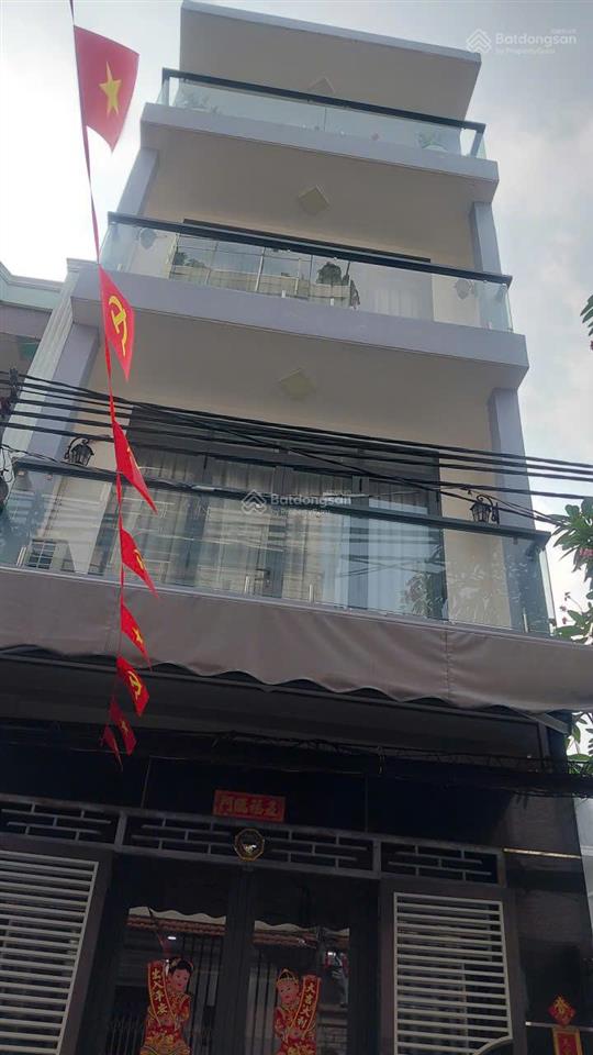 Bán nhà 4 tầng btct, 4.5m x 13m, hẻm xe hơi tránh, gần vòng xoay lê đại hành, quận 11, chỉ 12.7 tỷ
