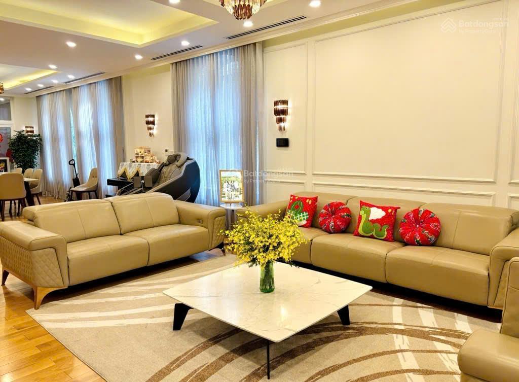 Bán biệt thự 4 tầng, lô góc, khu vip biệt lập, nguyễn trọng tuyển, ngang 8m x 22m, nhỉnh 60 tỷ nhú