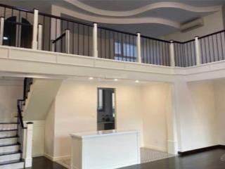 Vista verde  siêu căn hộ duplex với 6 phòng ngủ, 3 kho + 6 wc, dt sử dụng trên 350m2