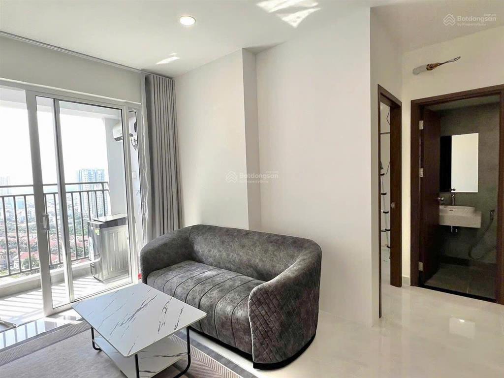 Căn hộ như ảnh  13,5 triệu, 2pn, 1wc full nội thất mới 100%, block a mới bàn giao