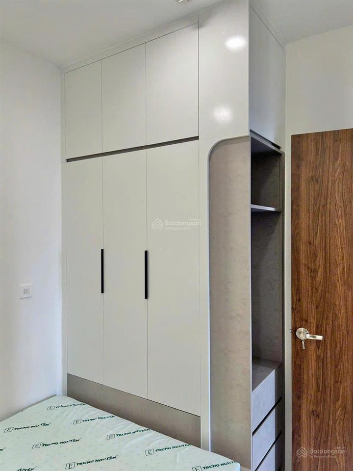 Căn hộ như ảnh  13,5 triệu, 2pn, 1wc full nội thất mới 100%, block a mới bàn giao