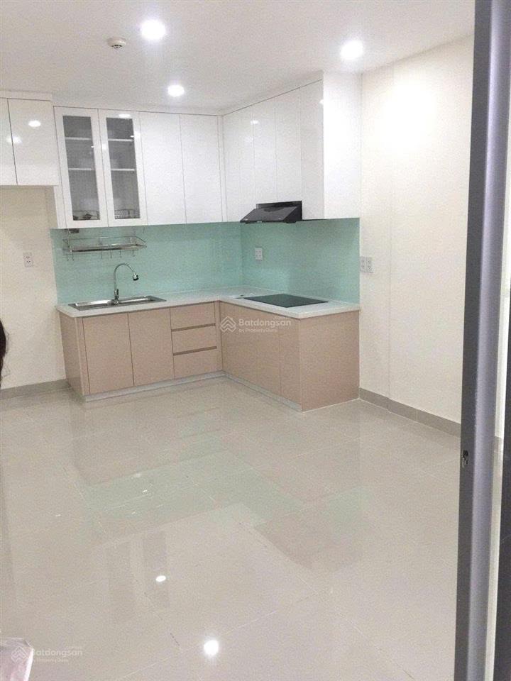 Căn hộ như ảnh đăng  15 triệu, 2pn  1wc, nội thất cơ bản ( bếp,máy lạnh, rèm ), còn vài căn ạ