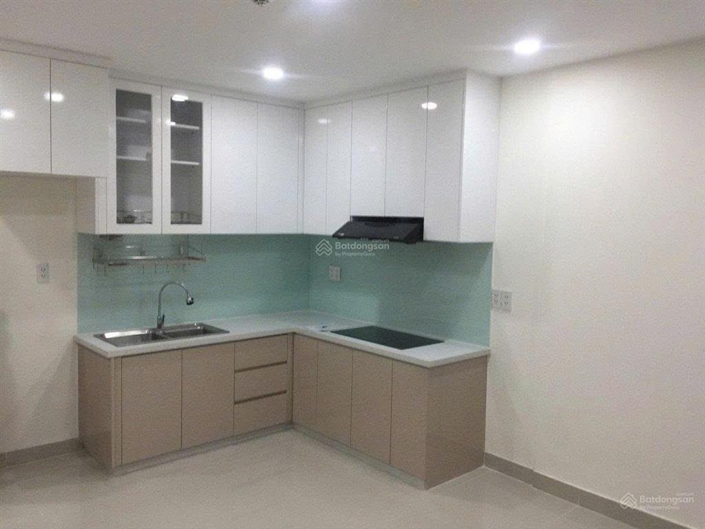Căn hộ như ảnh đăng  15 triệu, 2pn  1wc, nội thất cơ bản ( bếp,máy lạnh, rèm ), còn vài căn ạ
