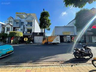 Chủ gửi bán lô đất đẹp mặt tiền đường d2 phường tăng nhơn phú q9