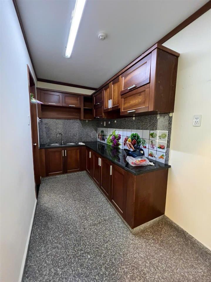 Chính chủ cho thuê căn hộ 73m2, 2pn, 1wc, 11tr/th