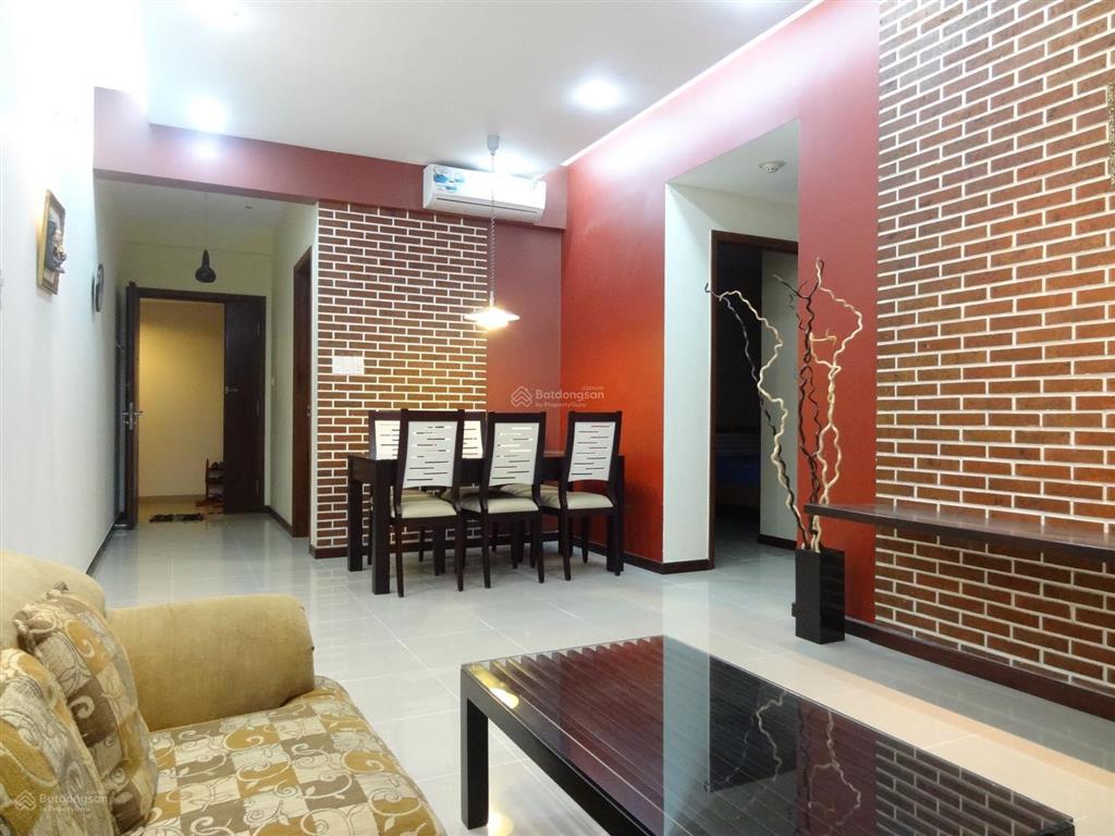 Cho thuê căn hộ tản đà court, dt 80m2, 2pn, giá 14 tr/th, có đầy đủ nội thất
