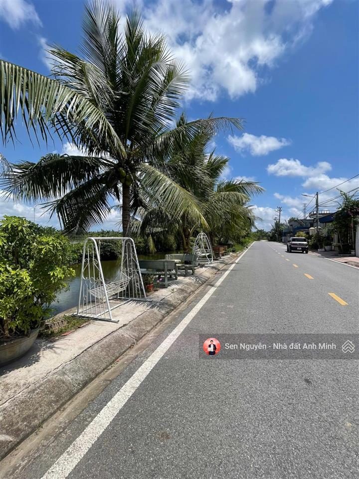  mặt đường phong quang đại đồng  ngay cạnh vinhomes  cách chỉ 500m