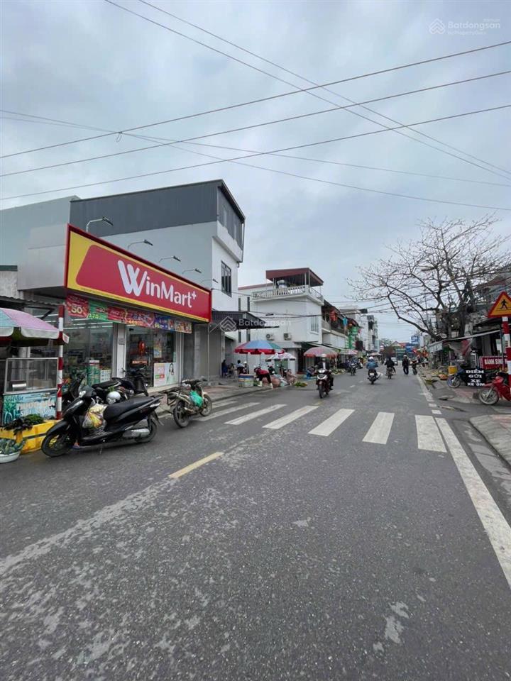 Cần bán nhà ngay ngã tư đầu chợ quý kim  trung tâm kinh doanh sầm uất