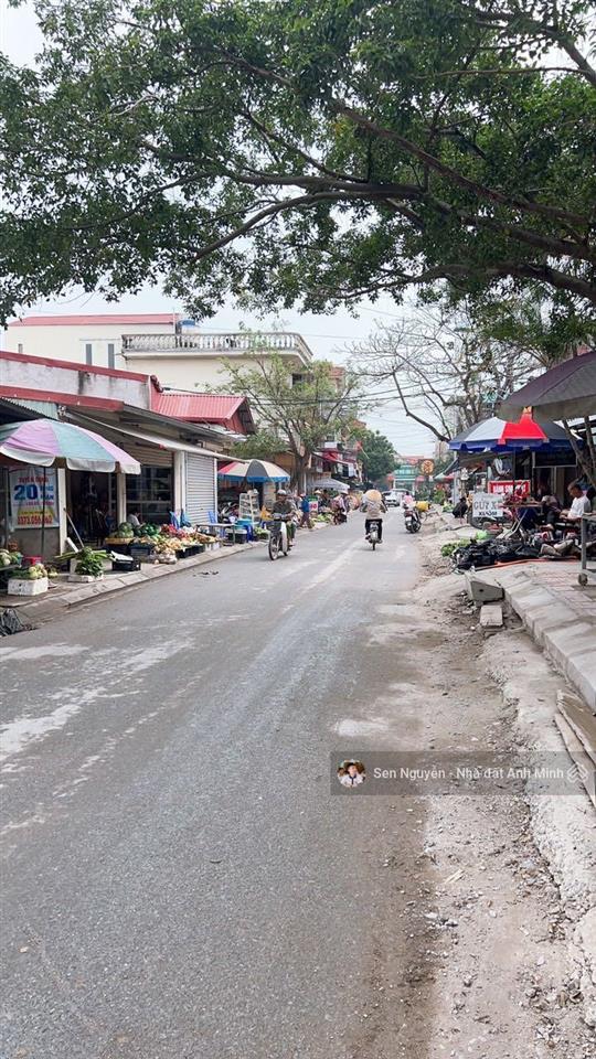 Bán nhà lô góc 2 mặt tiền, ô tô đỗ cửa tại quý kim